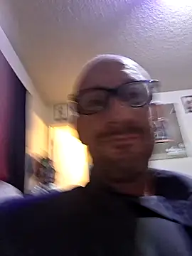 whateveruwanthowever live sex cam