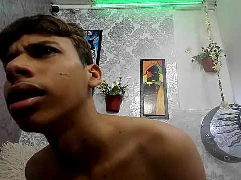 sexyboys_cutex18 live sex cam