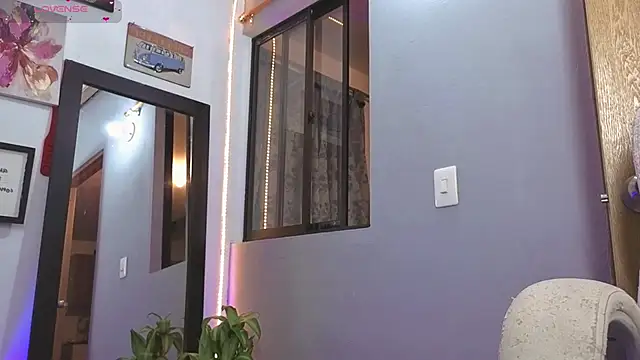 Veronica_111's cam snapshot