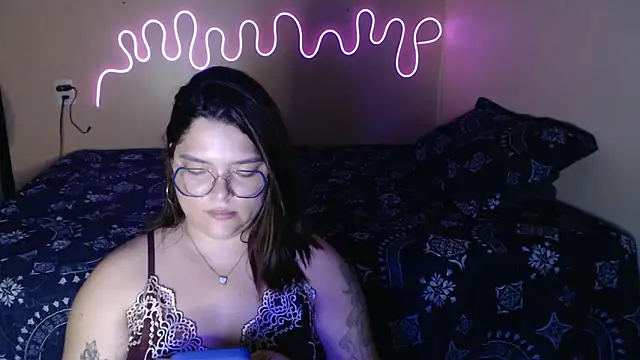 Charlovereal's cam snapshot