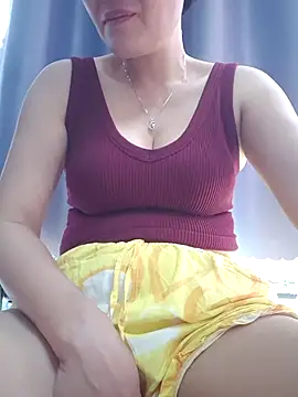 Baby-sexytits18's cam snapshot