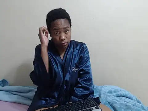 SexyLipss_'s cam snapshot