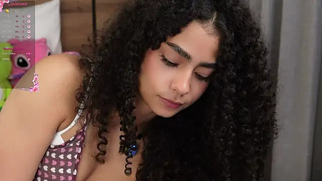 Victoria_Curly's cam snapshot