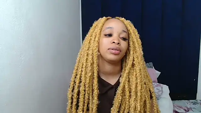 Nisha_102's cam snapshot