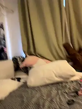 Ninazhang live sex cam