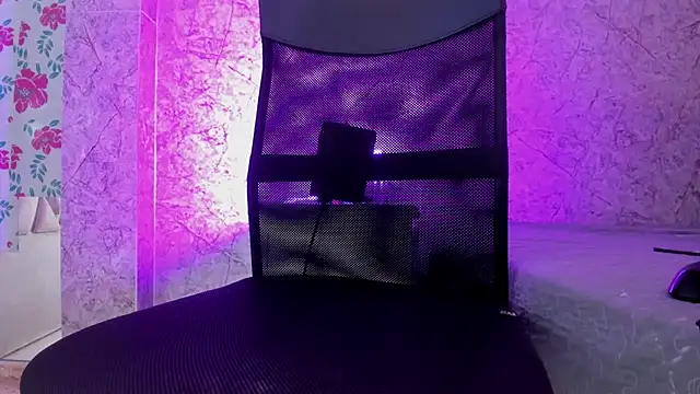 AnddieBaker live sex cam