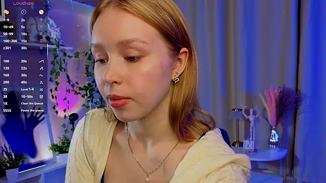 TheolaLonghofer's cam snapshot