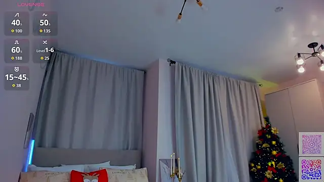 mae_barbiee's cam snapshot