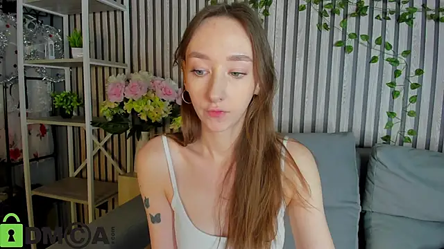 Miche1le_Allenne's cam snapshot