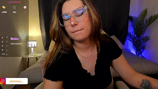 dakottaa_ live sex cam