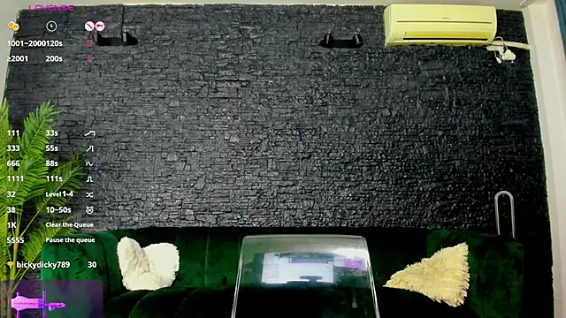 Cherry_Charmxxx's cam snapshot