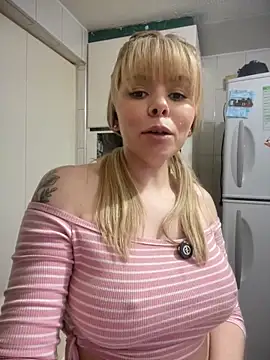 carolina16love live sex cam