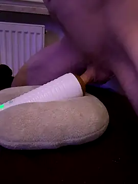 LionBoy1976 live sex cam