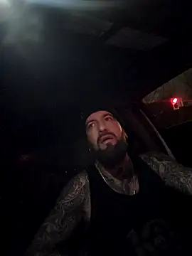 Beardedtattood live sex cam