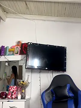 Milleradhara24's cam snapshot