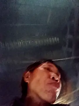 bella-la's cam snapshot