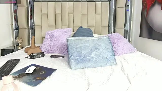 nataly_kydmann's cam snapshot