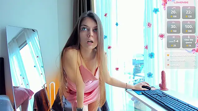 Alice_neon's cam snapshot