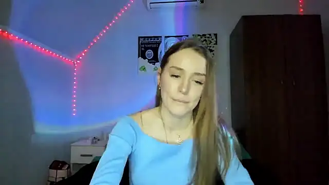 tinyglow's cam snapshot