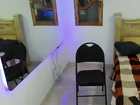 dr_jolie_'s cam snapshot