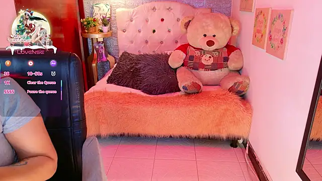 meghan_nill's cam snapshot