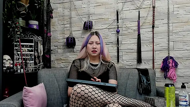 CruelMistress's cam snapshot