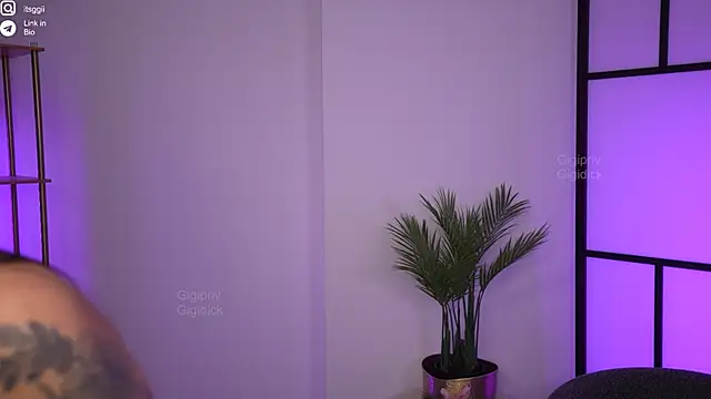 Gigi_ohlala's cam snapshot