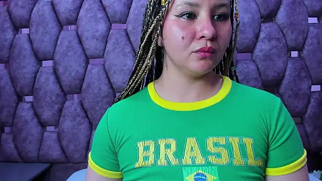 AlaSmith's cam snapshot