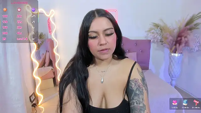 kendra_tay's cam snapshot