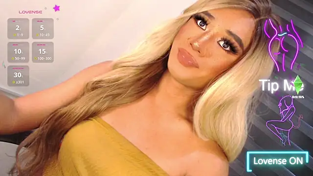 Ethereal_Charm live sex cam