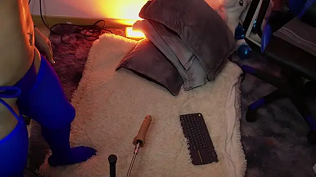 tay_ler3 live sex cam