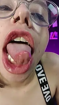 valentina_swallow's cam snapshot