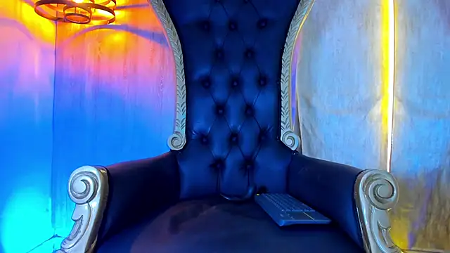 thaddeus_king live sex cam