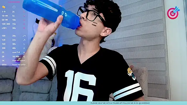 Niico_Cruz live sex cam