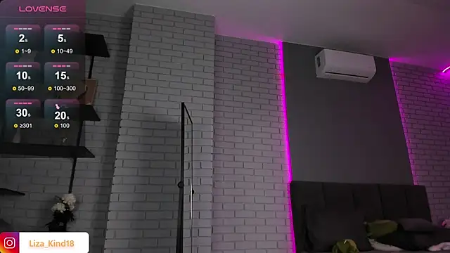 juicy-pussy's cam snapshot