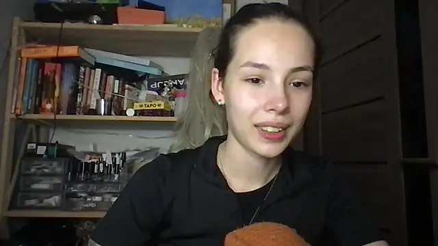 Yuna5343 live sex cam