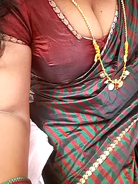 Tamil_Ammani's cam snapshot