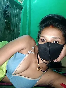 Hoty_girl_143's cam snapshot