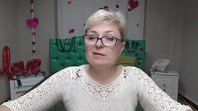 EmiliaGree's cam snapshot