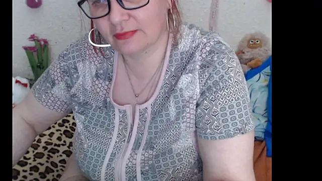 PlayfullMature's cam snapshot