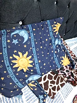 Hanna_Kieran's cam snapshot