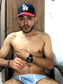 rodneycolt live sex cam