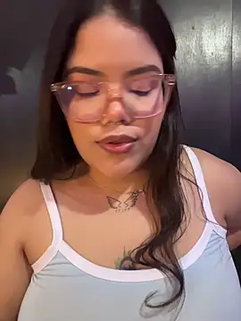 GabrielleMarsh1's cam snapshot