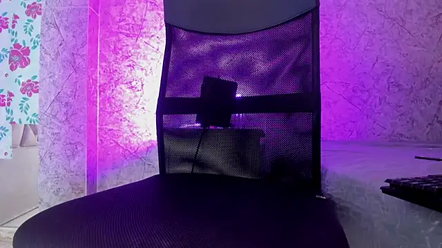 AnddieBaker live sex cam