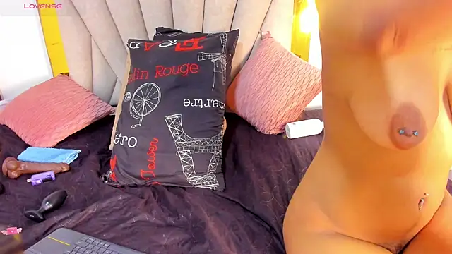 vahiolet_fuentes's cam snapshot