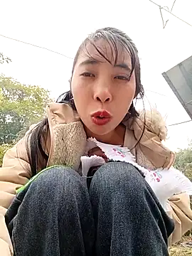 emaame68's cam snapshot