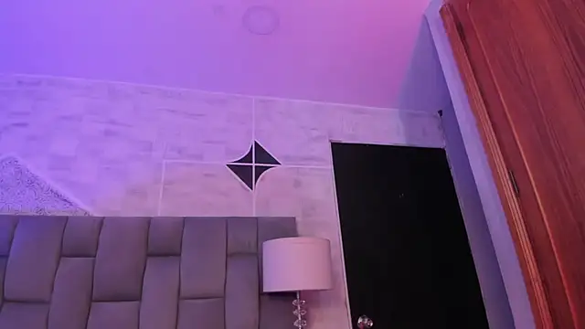 ailynBlaze live sex cam