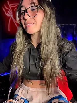 Sophie_LS's cam snapshot