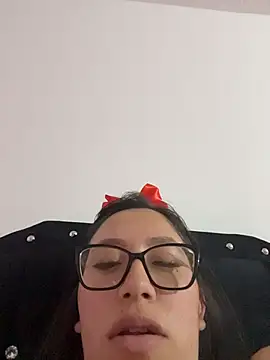 LyaRose live sex cam