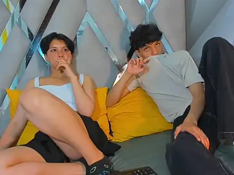 Yui_And_rin_'s cam snapshot